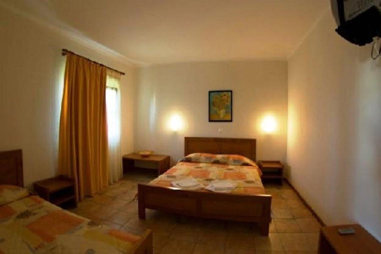 Gi Ga Mar Aparthotel Kriopigi Bagian luar foto