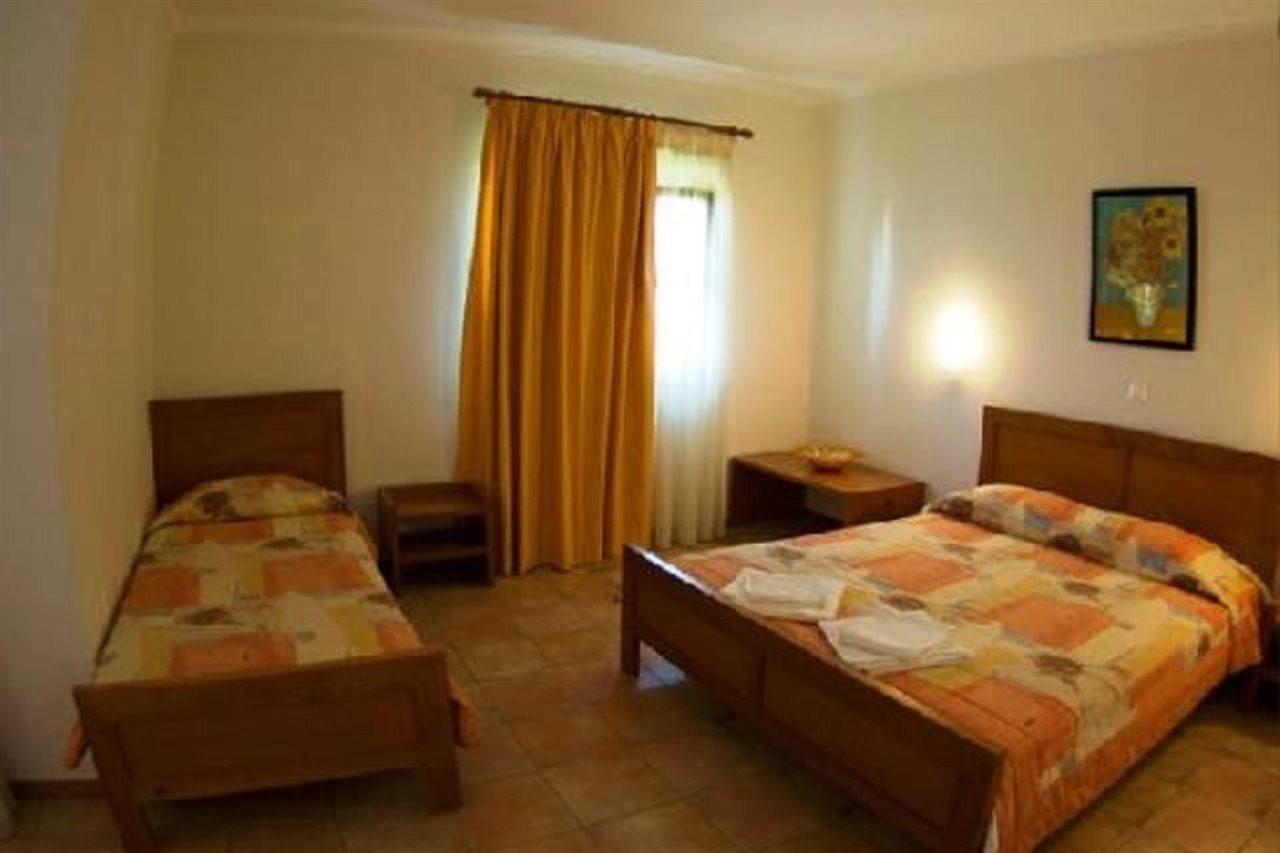 Gi Ga Mar Aparthotel Kriopigi Bagian luar foto