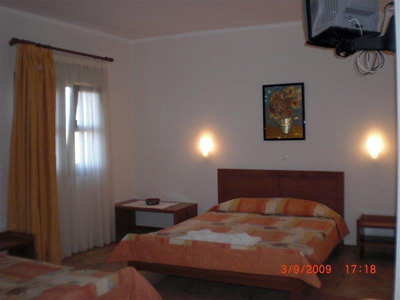 Gi Ga Mar Aparthotel Kriopigi Bagian luar foto